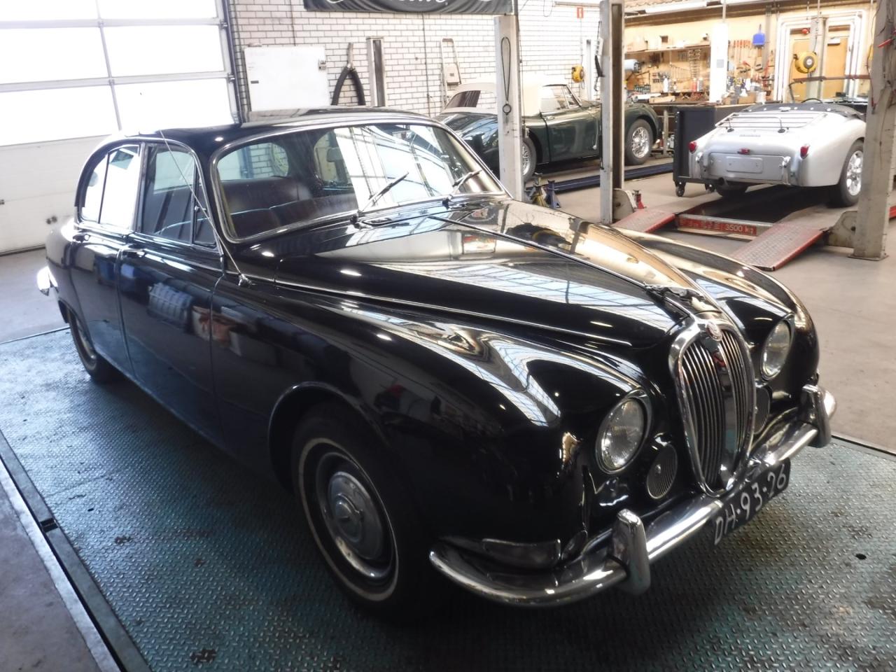 1964 Jaguar 3.8S type zwart