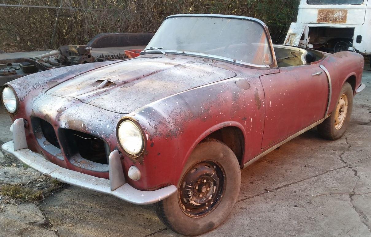 1958 Fiat 1200 TV to restore red