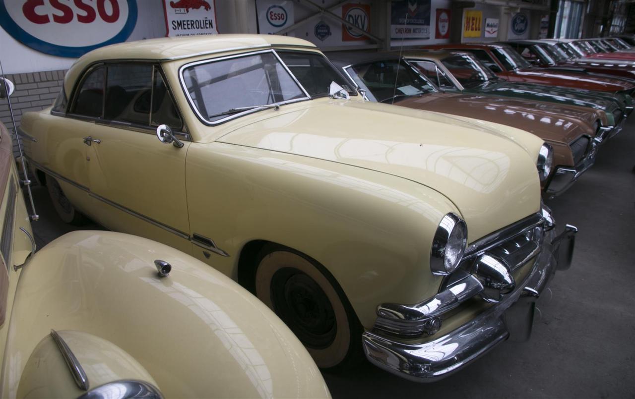 1951 Ford Customline