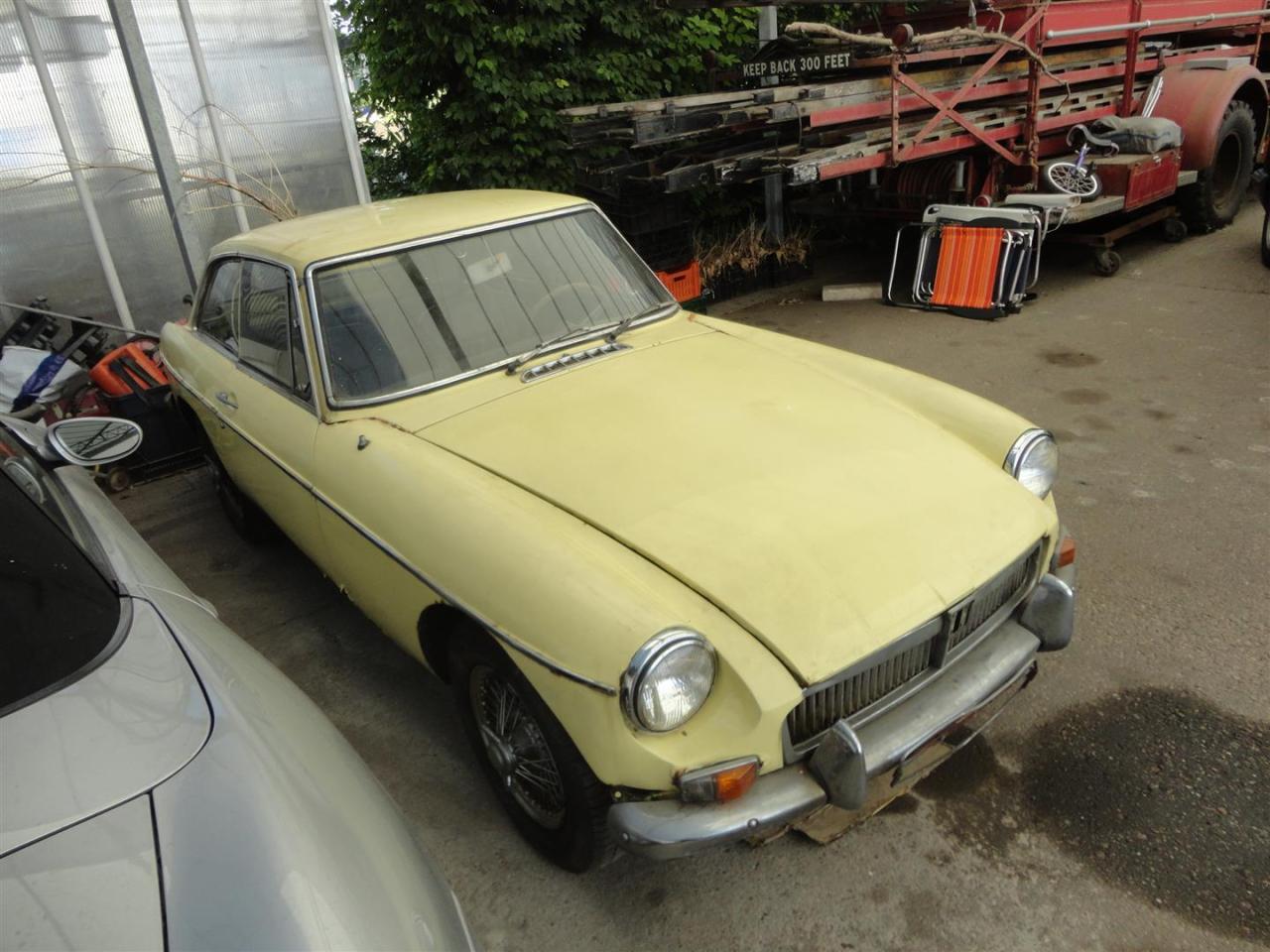 1970 MG B GT to restore &#039;&#039;70