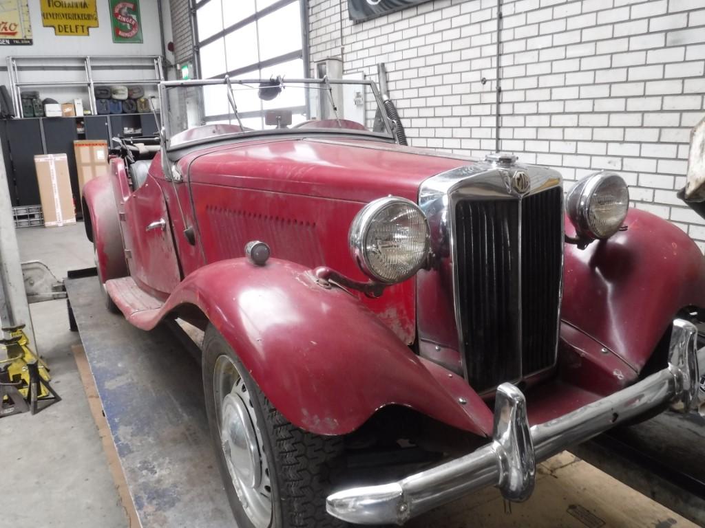 1953 MG TD rood no. 26672