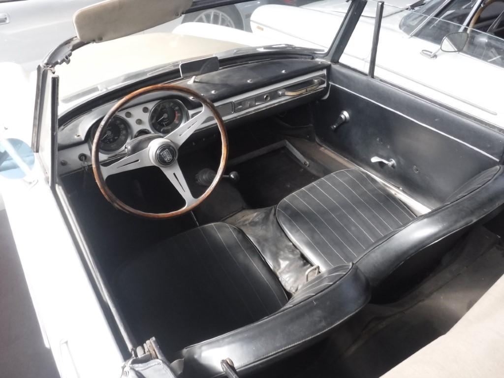 1960 Fiat 1500S spider wit 2429