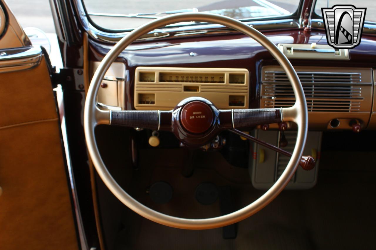 1940 Ford Deluxe