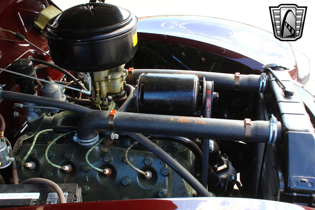 1940 Ford Deluxe