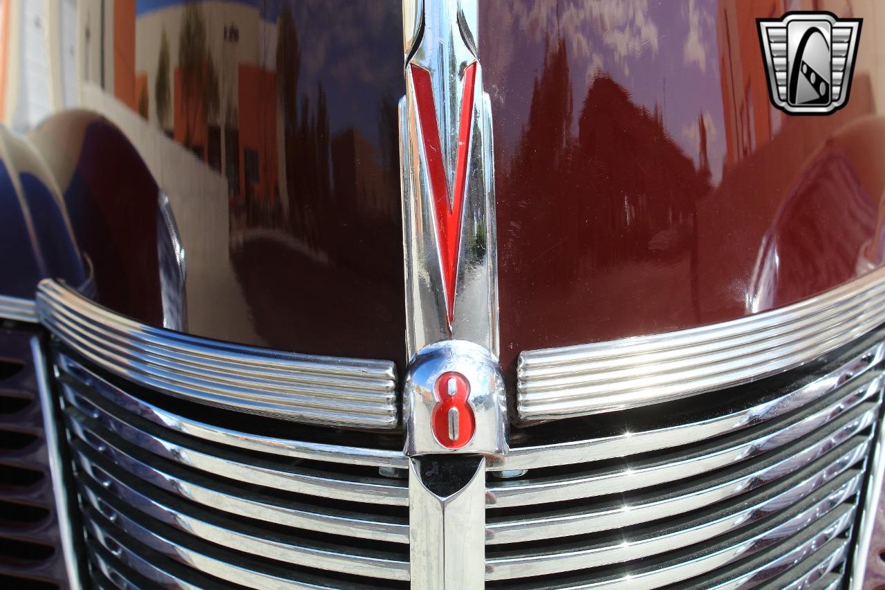 1940 Ford Deluxe