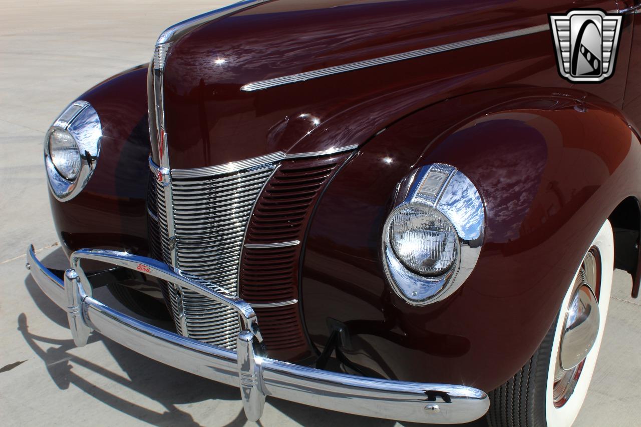 1940 Ford Deluxe