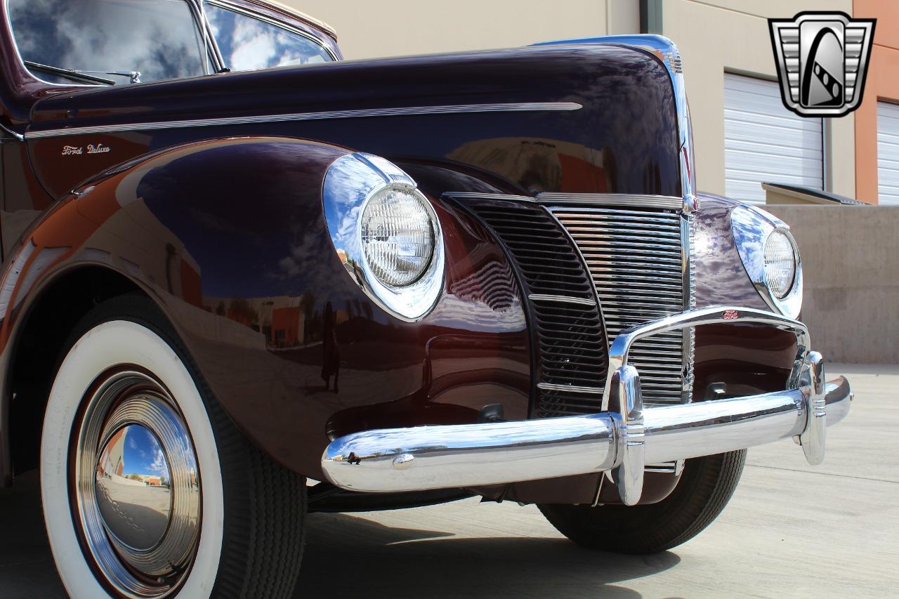 1940 Ford Deluxe