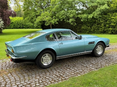 Aston Martin V8 Saloon Oscar India