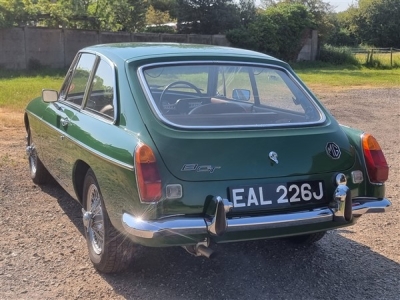 1970 MG B GT (British Racing Green)