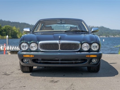 1999 Jaguar XJ8L Vanden Plas