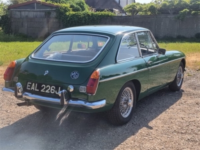 1970 MG B GT (British Racing Green)