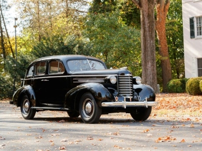 1937 Oldsmobile F37 Sedan