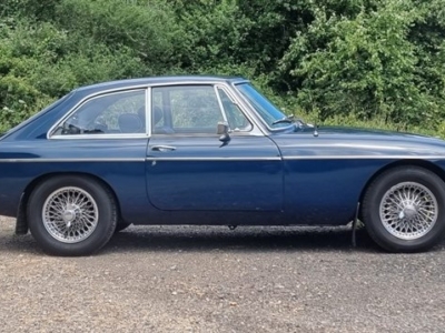 1967 MG B GT (Blue Royal)