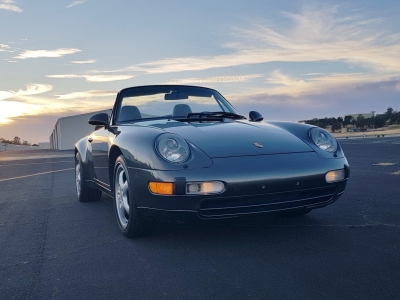 Porsche 993 Carrera Cabrio in slate grey!