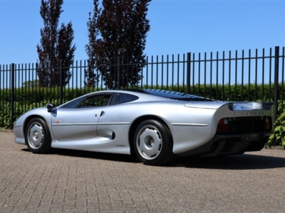 1993 Jaguar XJ220