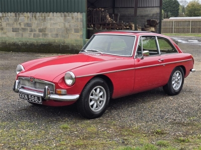 1971 MG B GT (Tartan Red)