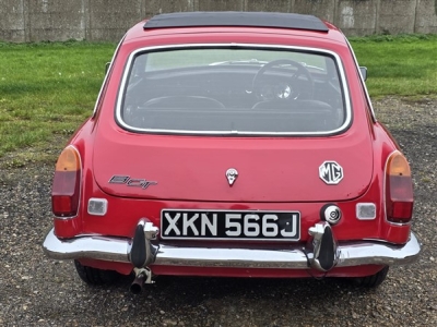 1971 MG B GT (Tartan Red)