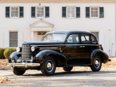 1937 Oldsmobile F37 Sedan