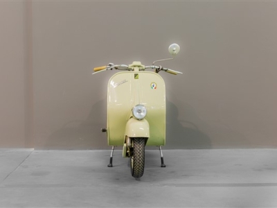 1953 Piaggio Vespa 125 VM1T "FARO BASSO" (Lot 51)