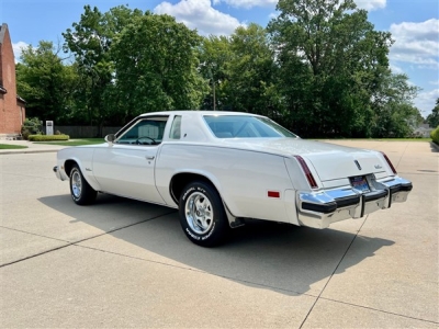 1976 Oldsmobile Cutlass Supreme