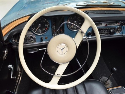 1966 Mercedes - Benz 230SL