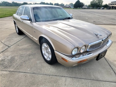 2003 Jaguar XJ8