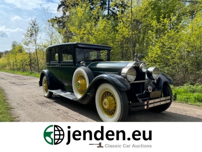 Packard 443 Custom Eight Club Sedan - 1928