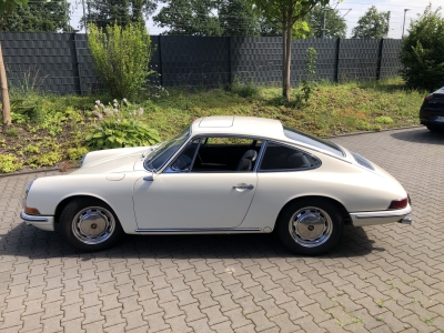 1965 (MY66) Porsche 911 Sunroof Coupe