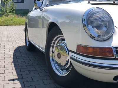 1965 (MY66) Porsche 911 Sunroof Coupe