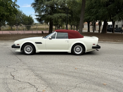 Aston Martin V8 Vantage Volante