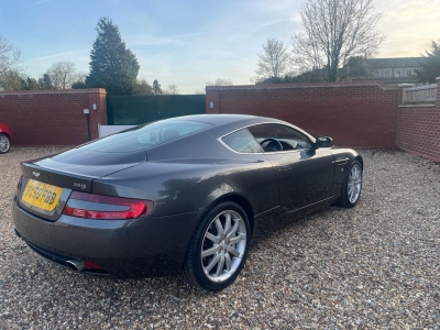 Aston Martin DB9 Coupe