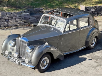 1952 Bentley MK VI Sports Saloon with very appealing upgrades B40PV