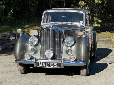 1952 Bentley MK VI Sports Saloon with very appealing upgrades B40PV