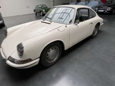 very early 1965 Porsche 911 restoration project!