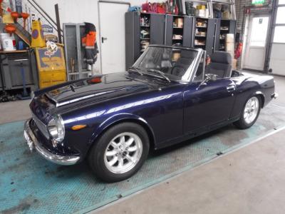 1968 Datsun 2000 Fairlady blue