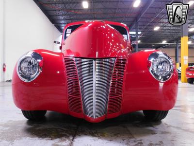 1940 Ford Deluxe