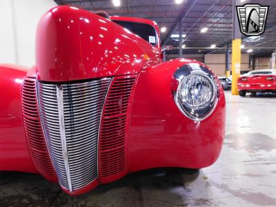 1940 Ford Deluxe