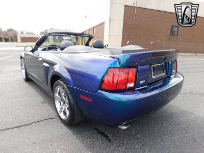 2004 Ford Mustang