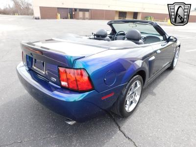 2004 Ford Mustang