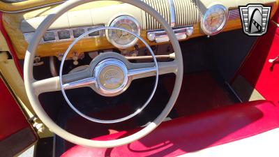 1947 Ford Super Deluxe