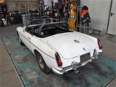 1967 MG B Cabrio no. 94868