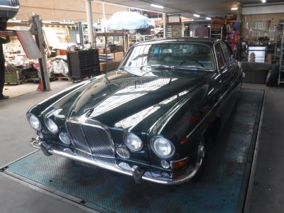 1968 Jaguar 420G Saloon no. 7776