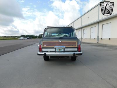 1990 Jeep Grand Wagoneer