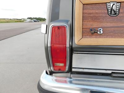 1990 Jeep Grand Wagoneer