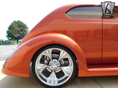 1937 Ford Slantback