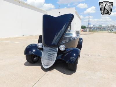 1933 Factory Five Roadster