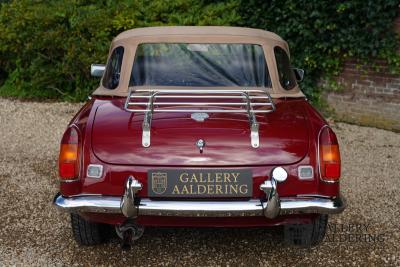 1976 MG B Roadster