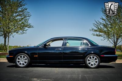 2005 Jaguar XJ8