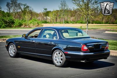 2005 Jaguar XJ8