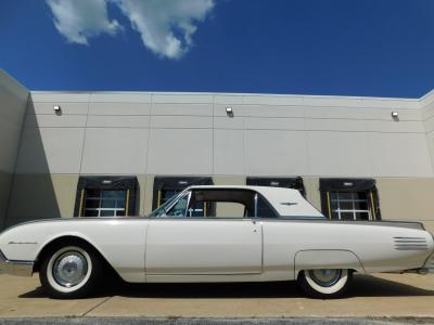 1961 Ford Thunderbird